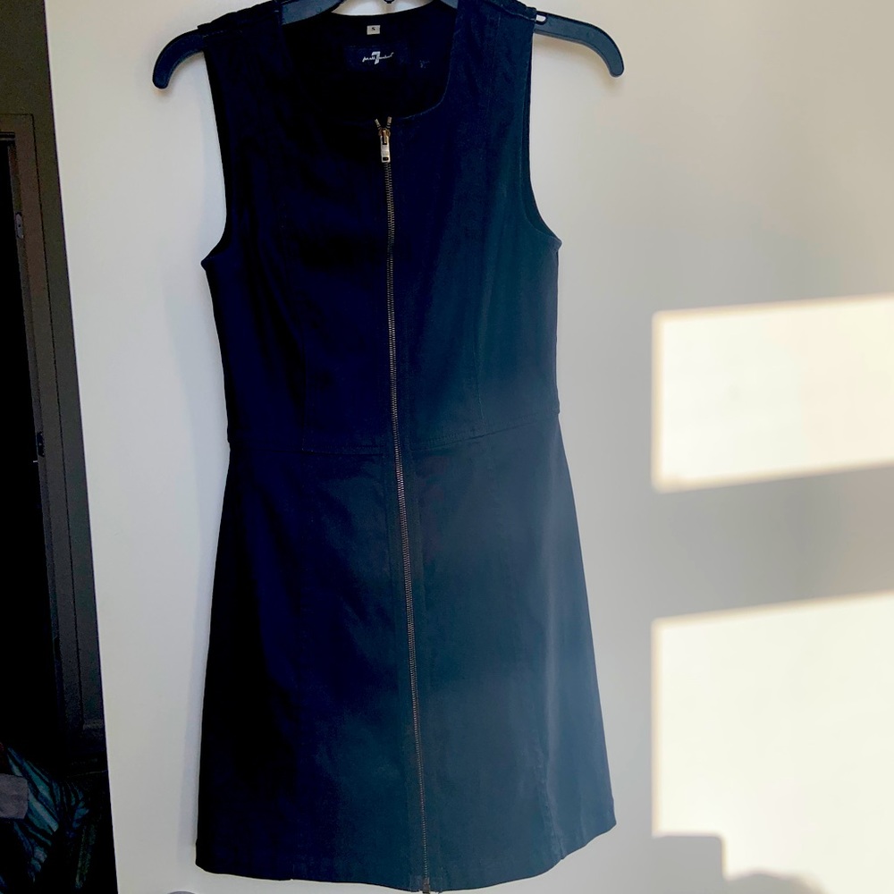 Navy adorable dress, best fitting